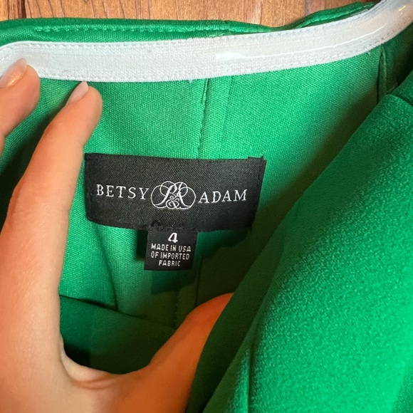 Betsy and Adam Off the Shoulder Apple Green Cocktail Dress - Picture 4 of 6